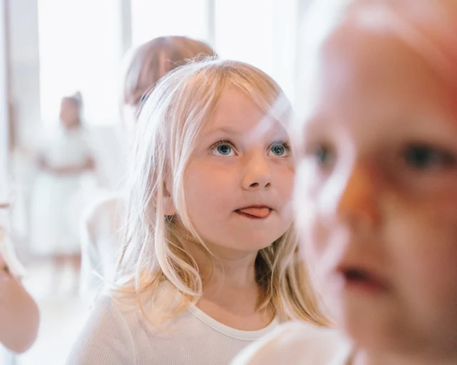 🎉⁠ BETAL FOR 1 HOLD OG DANS PÅ 2 HOLD 🎉⁠ ⁠
Nye Dansekurser Starter Til September - Alt Inkluderet Priser - Book en prøvetime med det samme på www.dans.dk 🌍⁠ ⁠
Københavns bedste tilbud & priser - 50 % og 20 % rabat! 💰⁠
⁠.⁠
Vi har rigtigt mange forskellige hold på alle niveauer og til alle aldre: ⁠
✅ K-Pop Dans ⁠
✅ Tik Tok Dans⁠
✅ Hip Hop⁠
✅ Street⁠
✅ Commercial⁠
✅ Contemporary Fusion⁠
✅ Girly⁠
✅ Modern Dance⁠
✅ Wacking⁠
✅ Dansehall⁠
✅ Bollywood⁠
✅ Shuffle Dans⁠
✅ Burlesque Dans⁠
✅ House⁠
✅ Broadway Jazz⁠
✅ Showdance⁠
✅ Mini Mix⁠
✅ Funky Fitness⁠
✅ Børnedans⁠
✅ Ramasjang Dans⁠
✅ Bachata⁠
✅ Pardans⁠
✅ Ballroom⁠
✅ Salsa⁠
✅ Swing⁠
✅ Ballet⁠
✅ Acro Dans⁠
✅ Jumps⁠
✅ Step Dans⁠
✅ Disco⁠
✅ Breaking⁠
✅ Cheerleading⁠
✅ Heels⁠
.⁠
Se meget mere på www.dans.dk - der er link i bio 🔗⁠
.⁠
#komogværmed #fpdans #fpagency #verdensældstefamileejededanseskole #anno1935 #danseskole #amager #copenhagen #københavn #cph #copenhagendance #yourpassionyourlife #dancersofinstagram #danceliveshere #dance #dancestudio #danceschool #justdance #dancelifestyle #instadance⁠