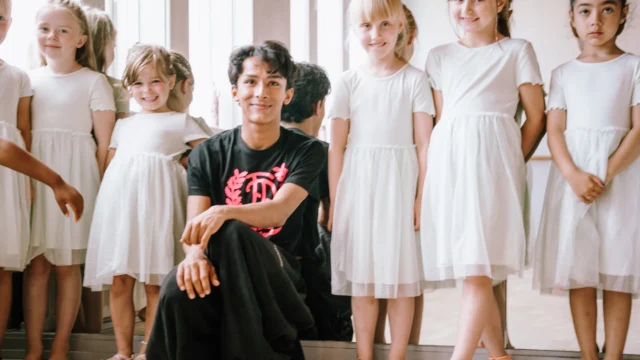 🎉⁠ BETAL FOR 1 HOLD OG DANS PÅ 2 HOLD 🎉⁠ ⁠
Nye Dansekurser Starter Til September - Alt Inkluderet Priser - Book en prøvetime med det samme på www.dans.dk 🌍⁠ ⁠
Københavns bedste tilbud & priser - 50 % og 20 % rabat! 💰⁠
⁠.⁠
Vi har rigtigt mange forskellige hold på alle niveauer og til alle aldre: ⁠
✅ K-Pop Dans ⁠
✅ Tik Tok Dans⁠
✅ Hip Hop⁠
✅ Street⁠
✅ Commercial⁠
✅ Contemporary Fusion⁠
✅ Girly⁠
✅ Modern Dance⁠
✅ Wacking⁠
✅ Dansehall⁠
✅ Bollywood⁠
✅ Shuffle Dans⁠
✅ Burlesque Dans⁠
✅ House⁠
✅ Broadway Jazz⁠
✅ Showdance⁠
✅ Mini Mix⁠
✅ Funky Fitness⁠
✅ Børnedans⁠
✅ Ramasjang Dans⁠
✅ Bachata⁠
✅ Pardans⁠
✅ Ballroom⁠
✅ Salsa⁠
✅ Swing⁠
✅ Ballet⁠
✅ Acro Dans⁠
✅ Jumps⁠
✅ Step Dans⁠
✅ Disco⁠
✅ Breaking⁠
✅ Cheerleading⁠
✅ Heels⁠
.⁠
Se meget mere på www.dans.dk - der er link i bio 🔗⁠
.⁠
#komogværmed #fpdans #fpagency #verdensældstefamileejededanseskole #anno1935 #danseskole #amager #copenhagen #københavn #cph #copenhagendance #yourpassionyourlife #dancersofinstagram #danceliveshere #dance #dancestudio #danceschool #justdance #dancelifestyle #instadance⁠