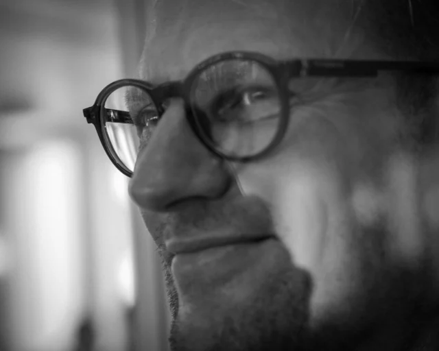 ✨ MICHAEL ✨⁠
Michael er en fast del af underviserteamet hos FP Dans - og det er vi rigtig glade for! ❤️⁠
.⁠
Michael har undervist hos os i rigtig mange år og er efterhånden et velkendt ansigt på gangene. Han kommer med enorm erfaring, stærk teknik og en smittende energi i undervisningen 🕺⁠
.⁠
Vi glæder os til endnu et år med hans kreativitet, passion og evne til at få eleverne til at udvikle sig på dansegulvet.⁠
.⁠
Tak fordi du er en del af holdet, Michael 🙏⁠
Vi glæder os til endnu en sæson med dig!⁠
.⁠
🎉 BETAL FOR 1 HOLD OG DANS PÅ 2 HOLD 🎉⁠
⁠.⁠
Nye Dansekurser Starter Til September - Alt Inkluderet Priser - Book en prøvetime med det samme på www.dans.dk 🌍⁠
⁠.⁠
Københavns bedste tilbud & priser - 50 % og 20 % rabat! 💰⁠
.⁠
Vi har rigtigt mange forskellige hold på alle niveauer og til alle aldre:⁠
⁠
✅ K-Pop Dans⁠
✅ Tik Tok Dans⁠
✅ Hip Hop⁠
✅ Street⁠
✅ Commercial⁠
✅ Contemporary Fusion⁠
✅ Girly⁠
✅ Modern Dance⁠
✅ Wacking⁠
✅ Dansehall⁠
✅ Bollywood⁠
✅ Shuffle Dans⁠
✅ Burlesque Dans⁠
✅ House⁠
✅ Broadway Jazz⁠
✅ Showdance⁠
✅ Mini Mix⁠
✅ Funky Fitness⁠
✅ Børnedans⁠
✅ Ramasjang Dans⁠
✅ Bachata⁠
✅ Pardans⁠
✅ Ballroom⁠
✅ Salsa⁠
✅ Swing⁠
✅ Ballet⁠
✅ Acro Dans⁠
✅ Jumps⁠
✅ Step Dans⁠
✅ Disco⁠
✅ Breaking⁠
✅ Cheerleading⁠
✅ Heels⁠
.⁠
Se meget mere på www.dans.dk - der er link i bio 🔗⁠
.⁠
#komogværmed #fpdans #fpagency #verdensældstefamileejededanseskole #anno1935 #danseskole #amager #copenhagen #københavn #cph #copenhagendance #yourpassionyourlife #dancersofinstagram #danceliveshere #dance #dancestudio #danceschool #justdance #dancelifestyle #instadance