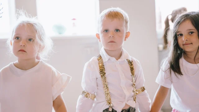 🎉⁠ BETAL FOR 1 HOLD OG DANS PÅ 2 HOLD 🎉⁠ ⁠
Nye Dansekurser Starter Til September - Alt Inkluderet Priser - Book en prøvetime med det samme på www.dans.dk 🌍⁠ ⁠
Københavns bedste tilbud & priser - 50 % og 20 % rabat! 💰⁠
⁠.⁠
Vi har rigtigt mange forskellige hold på alle niveauer og til alle aldre: ⁠
✅ K-Pop Dans ⁠
✅ Tik Tok Dans⁠
✅ Hip Hop⁠
✅ Street⁠
✅ Commercial⁠
✅ Contemporary Fusion⁠
✅ Girly⁠
✅ Modern Dance⁠
✅ Wacking⁠
✅ Dansehall⁠
✅ Bollywood⁠
✅ Shuffle Dans⁠
✅ Burlesque Dans⁠
✅ House⁠
✅ Broadway Jazz⁠
✅ Showdance⁠
✅ Mini Mix⁠
✅ Funky Fitness⁠
✅ Børnedans⁠
✅ Ramasjang Dans⁠
✅ Bachata⁠
✅ Pardans⁠
✅ Ballroom⁠
✅ Salsa⁠
✅ Swing⁠
✅ Ballet⁠
✅ Acro Dans⁠
✅ Jumps⁠
✅ Step Dans⁠
✅ Disco⁠
✅ Breaking⁠
✅ Cheerleading⁠
✅ Heels⁠
.⁠
Se meget mere på www.dans.dk - der er link i bio 🔗⁠
.⁠
#komogværmed #fpdans #fpagency #verdensældstefamileejededanseskole #anno1935 #danseskole #amager #copenhagen #københavn #cph #copenhagendance #yourpassionyourlife #dancersofinstagram #danceliveshere #dance #dancestudio #danceschool #justdance #dancelifestyle #instadance⁠