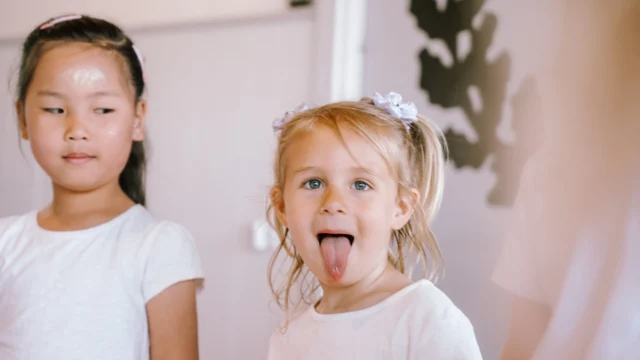 🎉⁠ BETAL FOR 1 HOLD OG DANS PÅ 2 HOLD 🎉⁠ ⁠
Nye Dansekurser Starter Til September - Alt Inkluderet Priser - Book en prøvetime med det samme på www.dans.dk 🌍⁠ ⁠
Københavns bedste tilbud & priser - 50 % og 20 % rabat! 💰⁠
⁠.⁠
Vi har rigtigt mange forskellige hold på alle niveauer og til alle aldre: ⁠
✅ K-Pop Dans ⁠
✅ Tik Tok Dans⁠
✅ Hip Hop⁠
✅ Street⁠
✅ Commercial⁠
✅ Contemporary Fusion⁠
✅ Girly⁠
✅ Modern Dance⁠
✅ Wacking⁠
✅ Dansehall⁠
✅ Bollywood⁠
✅ Shuffle Dans⁠
✅ Burlesque Dans⁠
✅ House⁠
✅ Broadway Jazz⁠
✅ Showdance⁠
✅ Mini Mix⁠
✅ Funky Fitness⁠
✅ Børnedans⁠
✅ Ramasjang Dans⁠
✅ Bachata⁠
✅ Pardans⁠
✅ Ballroom⁠
✅ Salsa⁠
✅ Swing⁠
✅ Ballet⁠
✅ Acro Dans⁠
✅ Jumps⁠
✅ Step Dans⁠
✅ Disco⁠
✅ Breaking⁠
✅ Cheerleading⁠
✅ Heels⁠
.⁠
Se meget mere på www.dans.dk - der er link i bio 🔗⁠
.⁠
#komogværmed #fpdans #fpagency #verdensældstefamileejededanseskole #anno1935 #danseskole #amager #copenhagen #københavn #cph #copenhagendance #yourpassionyourlife #dancersofinstagram #danceliveshere #dance #dancestudio #danceschool #justdance #dancelifestyle #instadance⁠