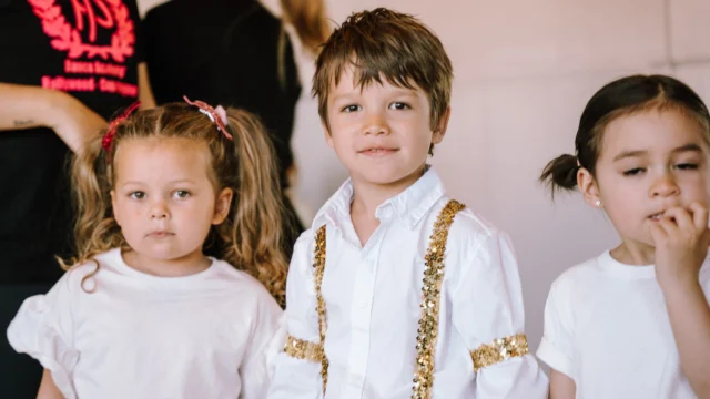 🎉⁠ BETAL FOR 1 HOLD OG DANS PÅ 2 HOLD 🎉⁠ ⁠
Nye Dansekurser Start Til Oktober - Alt Inkluderet Priser - Book en prøvetime med det samme på www.dans.dk 🌍⁠ ⁠
Københavns bedste tilbud & priser - 50 % og 20 % rabat! 💰⁠
⁠.⁠
Vi har rigtigt mange forskellige hold på alle niveauer og til alle aldre: ⁠
✅ K-Pop Dans ⁠
✅ Tik Tok Dans⁠
✅ Hip Hop⁠
✅ Street⁠
✅ Commercial⁠
✅ Contemporary Fusion⁠
✅ Girly⁠
✅ Modern Dance⁠
✅ Wacking⁠
✅ Dansehall⁠
✅ Bollywood⁠
✅ Shuffle Dans⁠
✅ Burlesque Dans⁠
✅ House⁠
✅ Broadway Jazz⁠
✅ Showdance⁠
✅ Mini Mix⁠
✅ Funky Fitness⁠
✅ Børnedans⁠
✅ Ramasjang Dans⁠
✅ Bachata⁠
✅ Pardans⁠
✅ Ballroom⁠
✅ Salsa⁠
✅ Swing⁠
✅ Ballet⁠
✅ Acro Dans⁠
✅ Jumps⁠
✅ Step Dans⁠
✅ Disco⁠
✅ Breaking⁠
✅ Cheerleading⁠
✅ Heels⁠
.⁠
Se meget mere på www.dans.dk - der er link i bio 🔗⁠
.⁠
#komogværmed #fpdans #fpagency #verdensældstefamileejededanseskole #anno1935 #danseskole #amager #copenhagen #københavn #cph #copenhagendance #yourpassionyourlife #dancersofinstagram #danceliveshere #dance #dancestudio #danceschool #justdance #dancelifestyle #instadance⁠