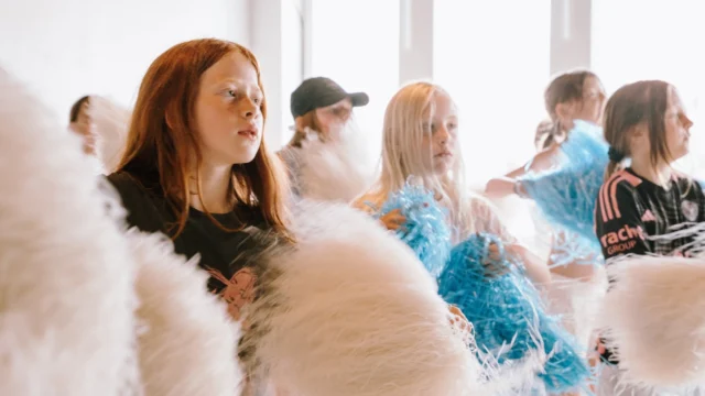 🎉⁠ BETAL FOR 1 HOLD OG DANS PÅ 2 HOLD 🎉⁠ ⁠
Nye Dansekurser Start I Hele September - Alt Inkluderet Priser - Book en prøvetime med det samme på www.dans.dk 🌍⁠ ⁠
Københavns bedste tilbud & priser - 50 % og 20 % rabat! 💰⁠
⁠.⁠
Vi har rigtigt mange forskellige hold på alle niveauer og til alle aldre: ⁠
✅ K-Pop Dans ⁠
✅ Tik Tok Dans⁠
✅ Hip Hop⁠
✅ Street⁠
✅ Commercial⁠
✅ Contemporary Fusion⁠
✅ Girly⁠
✅ Modern Dance⁠
✅ Wacking⁠
✅ Dansehall⁠
✅ Bollywood⁠
✅ Shuffle Dans⁠
✅ Burlesque Dans⁠
✅ House⁠
✅ Broadway Jazz⁠
✅ Showdance⁠
✅ Mini Mix⁠
✅ Funky Fitness⁠
✅ Børnedans⁠
✅ Ramasjang Dans⁠
✅ Bachata⁠
✅ Pardans⁠
✅ Ballroom⁠
✅ Salsa⁠
✅ Swing⁠
✅ Ballet⁠
✅ Acro Dans⁠
✅ Jumps⁠
✅ Step Dans⁠
✅ Disco⁠
✅ Breaking⁠
✅ Cheerleading⁠
✅ Heels⁠
.⁠
Se meget mere på www.dans.dk - der er link i bio 🔗⁠
.⁠
#komogværmed #fpdans #fpagency #verdensældstefamileejededanseskole #anno1935 #danseskole #amager #copenhagen #københavn #cph #copenhagendance #yourpassionyourlife #dancersofinstagram #danceliveshere #dance #dancestudio #danceschool #justdance #dancelifestyle #instadance⁠