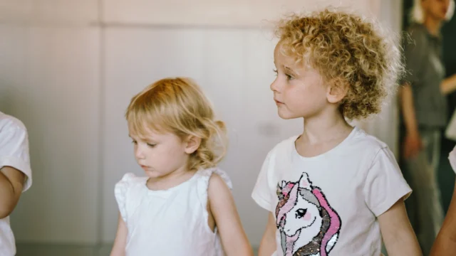 🎉⁠ BETAL FOR 1 HOLD OG DANS PÅ 2 HOLD 🎉⁠ ⁠
Nye Dansekurser Start I Hele September - Alt Inkluderet Priser - Book en prøvetime med det samme på www.dans.dk 🌍⁠ ⁠
Københavns bedste tilbud & priser - 50 % og 20 % rabat! 💰⁠
⁠.⁠
Vi har rigtigt mange forskellige hold på alle niveauer og til alle aldre: ⁠
✅ K-Pop Dans ⁠
✅ Tik Tok Dans⁠
✅ Hip Hop⁠
✅ Street⁠
✅ Commercial⁠
✅ Contemporary Fusion⁠
✅ Girly⁠
✅ Modern Dance⁠
✅ Wacking⁠
✅ Dansehall⁠
✅ Bollywood⁠
✅ Shuffle Dans⁠
✅ Burlesque Dans⁠
✅ House⁠
✅ Broadway Jazz⁠
✅ Showdance⁠
✅ Mini Mix⁠
✅ Funky Fitness⁠
✅ Børnedans⁠
✅ Ramasjang Dans⁠
✅ Bachata⁠
✅ Pardans⁠
✅ Ballroom⁠
✅ Salsa⁠
✅ Swing⁠
✅ Ballet⁠
✅ Acro Dans⁠
✅ Jumps⁠
✅ Step Dans⁠
✅ Disco⁠
✅ Breaking⁠
✅ Cheerleading⁠
✅ Heels⁠
.⁠
Se meget mere på www.dans.dk - der er link i bio 🔗⁠
.⁠
#komogværmed #fpdans #fpagency #verdensældstefamileejededanseskole #anno1935 #danseskole #amager #copenhagen #københavn #cph #copenhagendance #yourpassionyourlife #dancersofinstagram #danceliveshere #dance #dancestudio #danceschool #justdance #dancelifestyle #instadance⁠