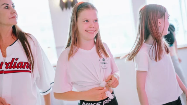 🎉⁠ BETAL FOR 1 HOLD OG DANS PÅ 2 HOLD 🎉⁠ ⁠
Nye Dansekurser Start Til November - Alt Inkluderet Priser - Book en prøvetime med det samme på www.dans.dk 🌍⁠ ⁠
Københavns bedste tilbud & priser - 50 % og 20 % rabat! 💰⁠
⁠.⁠
Vi har rigtigt mange forskellige hold på alle niveauer og til alle aldre: ⁠
✅ K-Pop Dans ⁠
✅ Tik Tok Dans⁠
✅ Hip Hop⁠
✅ Street⁠
✅ Commercial⁠
✅ Contemporary Fusion⁠
✅ Girly⁠
✅ Modern Dance⁠
✅ Wacking⁠
✅ Dansehall⁠
✅ Bollywood⁠
✅ Shuffle Dans⁠
✅ Burlesque Dans⁠
✅ House⁠
✅ Broadway Jazz⁠
✅ Showdance⁠
✅ Mini Mix⁠
✅ Funky Fitness⁠
✅ Børnedans⁠
✅ Ramasjang Dans⁠
✅ Bachata⁠
✅ Pardans⁠
✅ Ballroom⁠
✅ Salsa⁠
✅ Swing⁠
✅ Ballet⁠
✅ Acro Dans⁠
✅ Jumps⁠
✅ Step Dans⁠
✅ Disco⁠
✅ Breaking⁠
✅ Cheerleading⁠
✅ Heels⁠
.⁠
Se meget mere på www.dans.dk - der er link i bio 🔗⁠
.⁠
#komogværmed #fpdans #fpagency #verdensældstefamileejededanseskole #anno1935 #danseskole #amager #copenhagen #københavn #cph #copenhagendance #yourpassionyourlife #dancersofinstagram #danceliveshere #dance #dancestudio #danceschool #justdance #dancelifestyle #instadance⁠