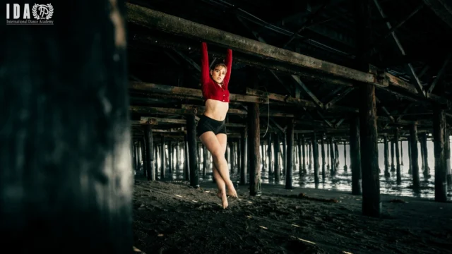 IDA graduate Anna from Italy 🇮🇹 posing at one of our latest LA photoshoots under the boardwalk at Santa Monica Peer 💯 💃 🌊⁠
.⁠
Are you a dancer ready to take your skills to the next level in LA and CPH? 💯⁠ The IDA Versatile Dance Performer Educations are the perfect way to do it! 💪⁠
.⁠
⭐️ APPLY NOW FOR THE WORLDS BEST 1-YEAR, 2-YEAR or 4-MONTH SHORT-TERM INTERNATIONAL VERSATILE DANCE PERFORMER EDUCATIONS IN LA & CPH ⭐️⁠
.⁠
Learn from world-class 🏆 educators & coaches at our international 🌎 academies in Los Angeles/USA 🌴 & Copenhagen/EU 🏰!⁠
.⁠
Study fulltime 💃 and get the training you need to succeed in the professional dance world ✨⁠
We have been educating successful dance performers worldwide since 1935 👑⁠
.⁠
The free video auditioning is now open for our versatile dance performer educations starting 2026/27 and 2027/28 in Los Angeles 🌴 and Copenhagen 🏛⁠
.⁠
Read more about our eductions and details at:⁠
➡️ www.internationaldanceacademy.org ⬅️ - make sure to also check out our SHORT-TERM EDUCATIONS and Intensive Summer Dance Camps in LA while you are there 👀⁠ ⁠⁠
.⁠
⁠IDA educations are individual and unique for each student, so you’ll get the most out of your education 🦄⁠
.⁠
⁠#danceeducation #danceacademy #danceaudition #danceprogram #danceperformance #performer #dance #contemporary #hiphop #contemporarydance #moderndance #internationaldanceacademy #choreographer #dancestudio #hollywood #copenhagen #artisticdance #danseuddannelse #danseuddannelsen #coaching #idacoaching #likeapro